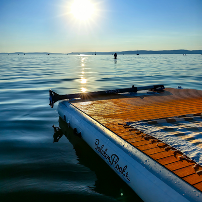 yourFLOAT Prime 4×2 – Teak EVA schwimmende Terrasse